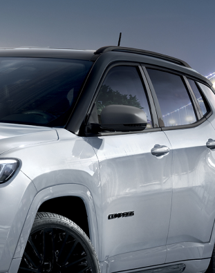 TÜKÖRHÁZ - Jeep® Compass e-Hybrid - Jeep