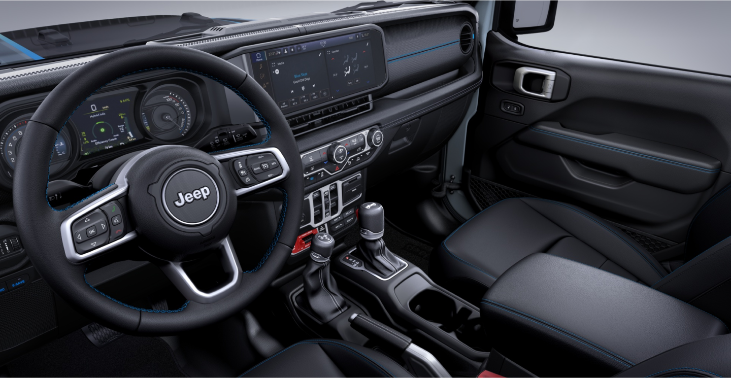 /content/dam/jeep/crossmarket/wrangler-2024-4xe-full-model/04-interior/JEEP-WRANGLER-MY24-PHEV-INTERIOR-1.png